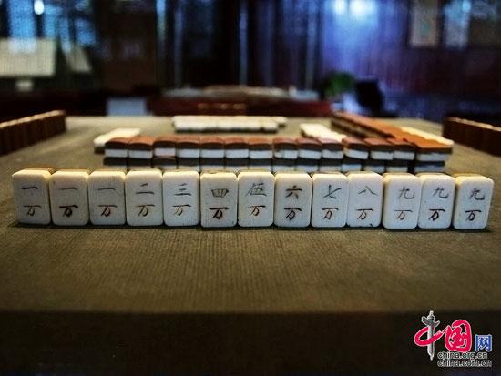 這是古老的竹制麻將。李中華攝影