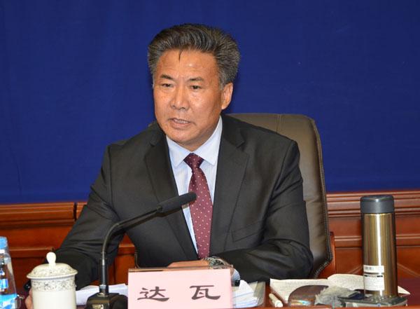 林芝市委常委、政府副市長  達(dá)瓦.jpg