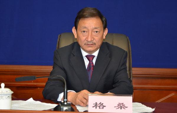 林芝市財(cái)政局黨組書記、副局長  格桑.jpg