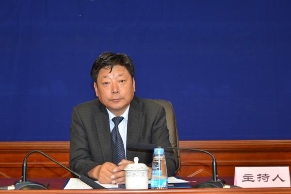主持人：自治區(qū)黨委宣傳部副部長(zhǎng)、區(qū)黨委外宣辦（區(qū)政府新聞辦）主任 晉美旺措.jpg