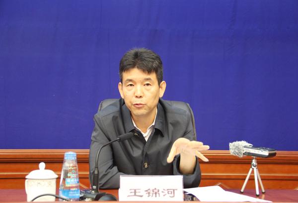 西藏自治區(qū)交通運(yùn)輸廳黨委委員、副廳長(zhǎng) 王錦河.jpg
