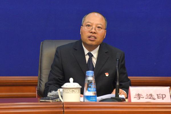 新聞發(fā)言人：日喀則市副市長、市脫貧攻堅(jiān)指揮部常務(wù)副總指揮長 李選印.jpg
