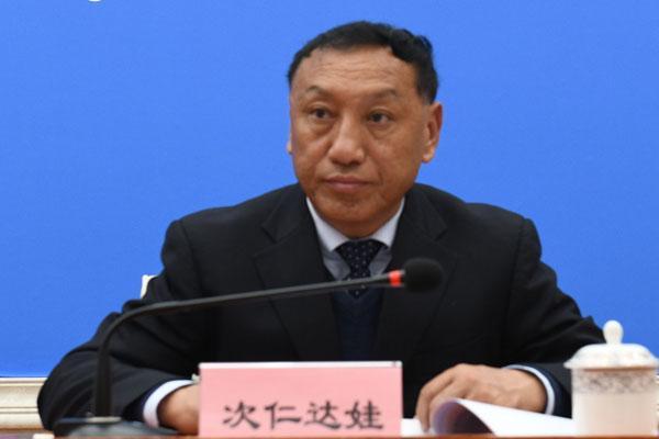 新聞發(fā)言人：西藏山南市扶貧辦黨組書記、副主任 次仁達娃.jpg