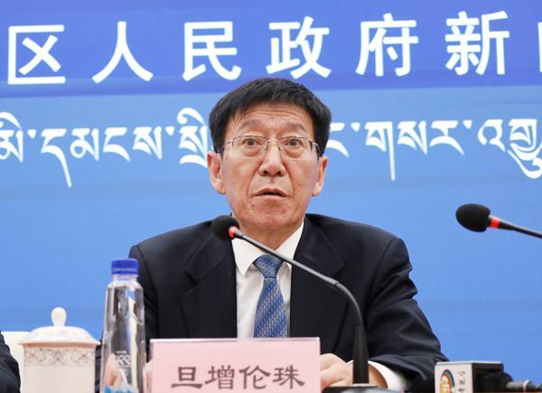 新聞發(fā)言人：區(qū)政府副秘書長、政府新聞發(fā)言人 旦增倫珠1.jpg