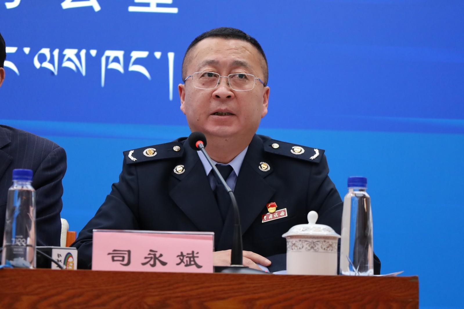 新聞發(fā)言人：區(qū)稅務(wù)局黨委委員、總經(jīng)濟(jì)師 司永斌.JPG