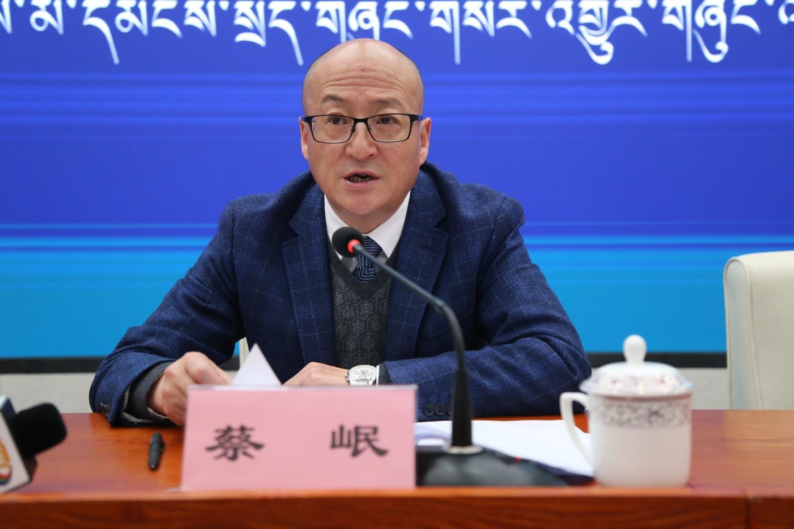 蔡岷   西藏自治區(qū)統(tǒng)計局黨組成員、副局長.JPG